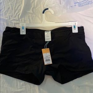 black boyshorts